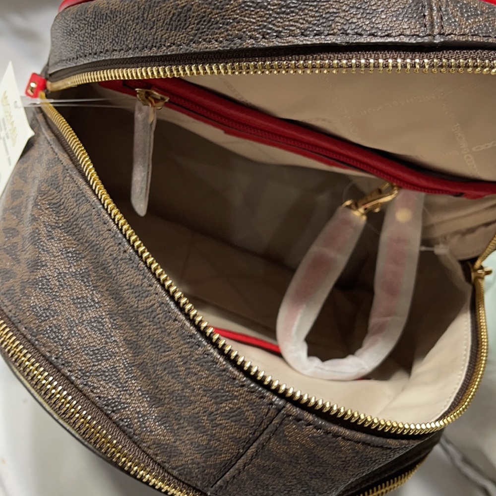 Michael Kors Rhea Zip backpack - Picture 7 of 10